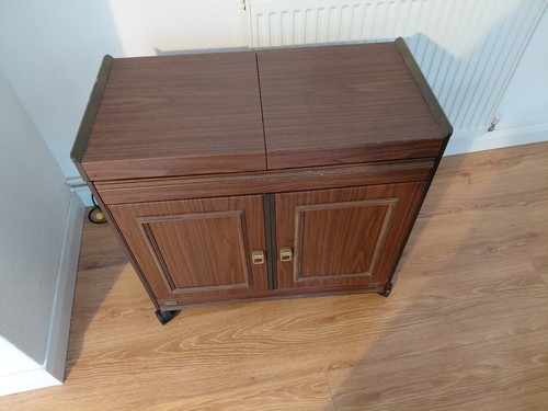 Phillips hostess - phillips,
